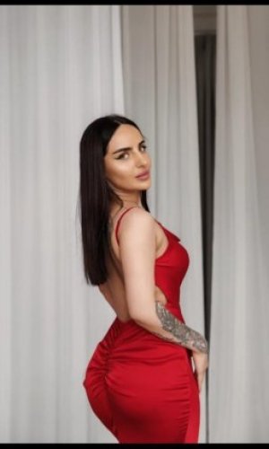 Индивидуалка Амира 